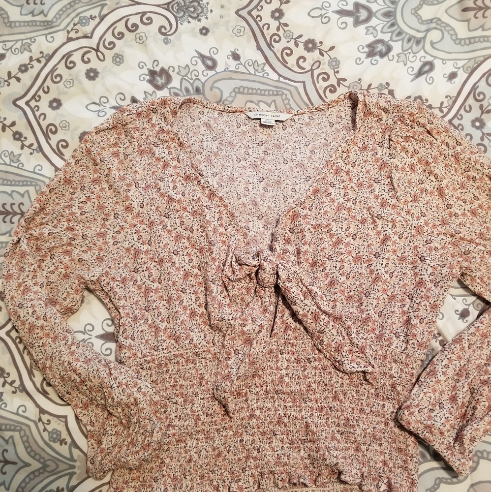 American Eagle top